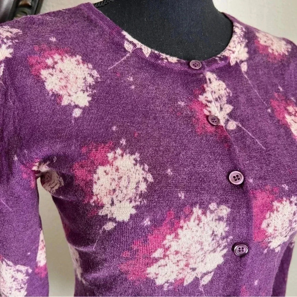 Garnet Hill Women’s 100% Merino Wool Cardigan Knit Egg Plant Purple Sweater - Picture 2 of 8